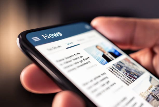 A mobile with a news website opened