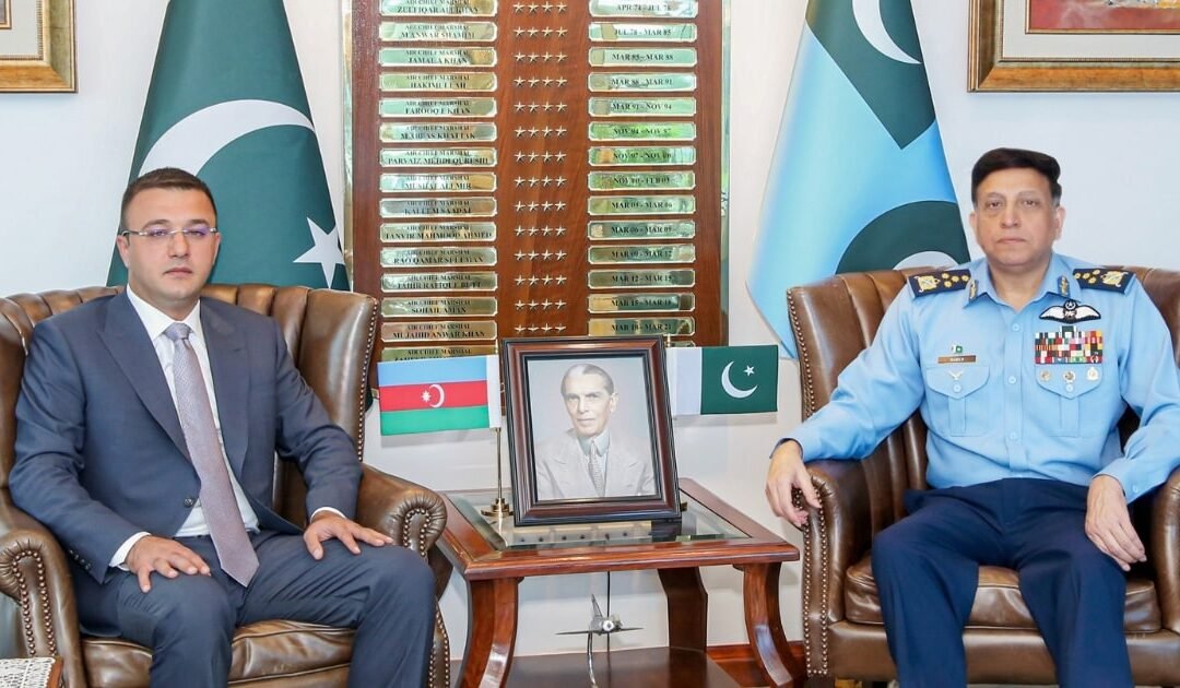 Azerbaijan Defense Delegation Visits Air Headquarters to Boost Military Ties