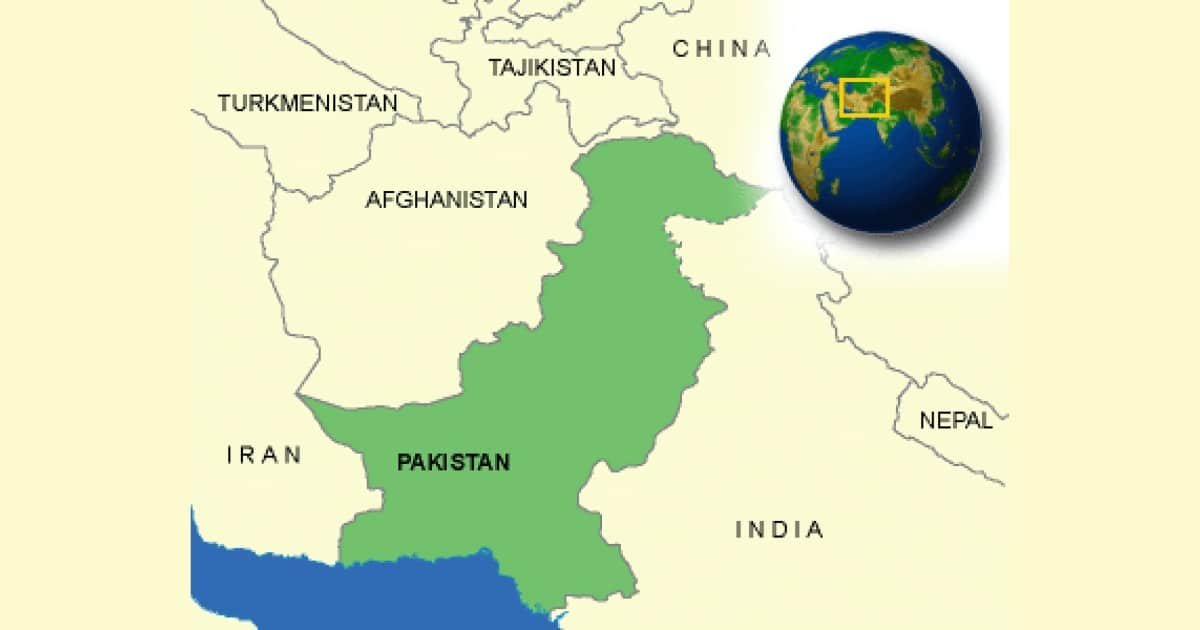 Pakistan Map and Globe