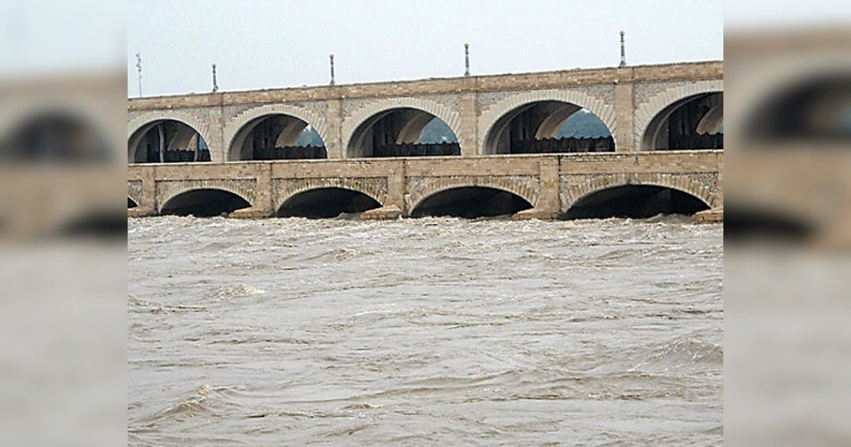 Sindh on High Alert as Punjab Floodwaters Move South
