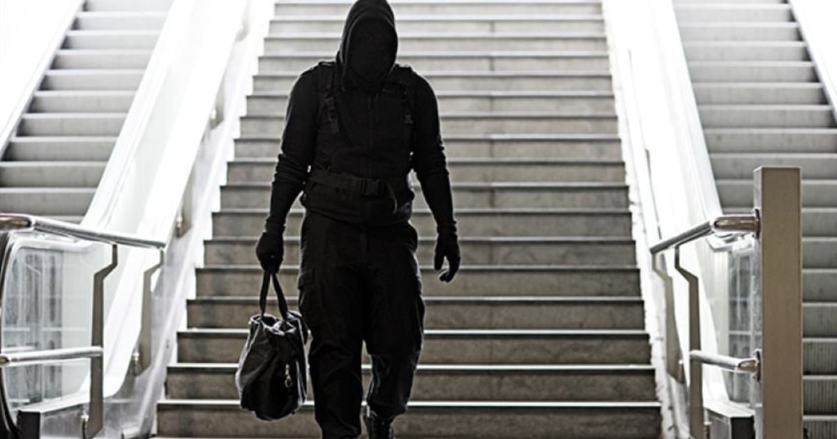 Lone wolf attacker silhouette
