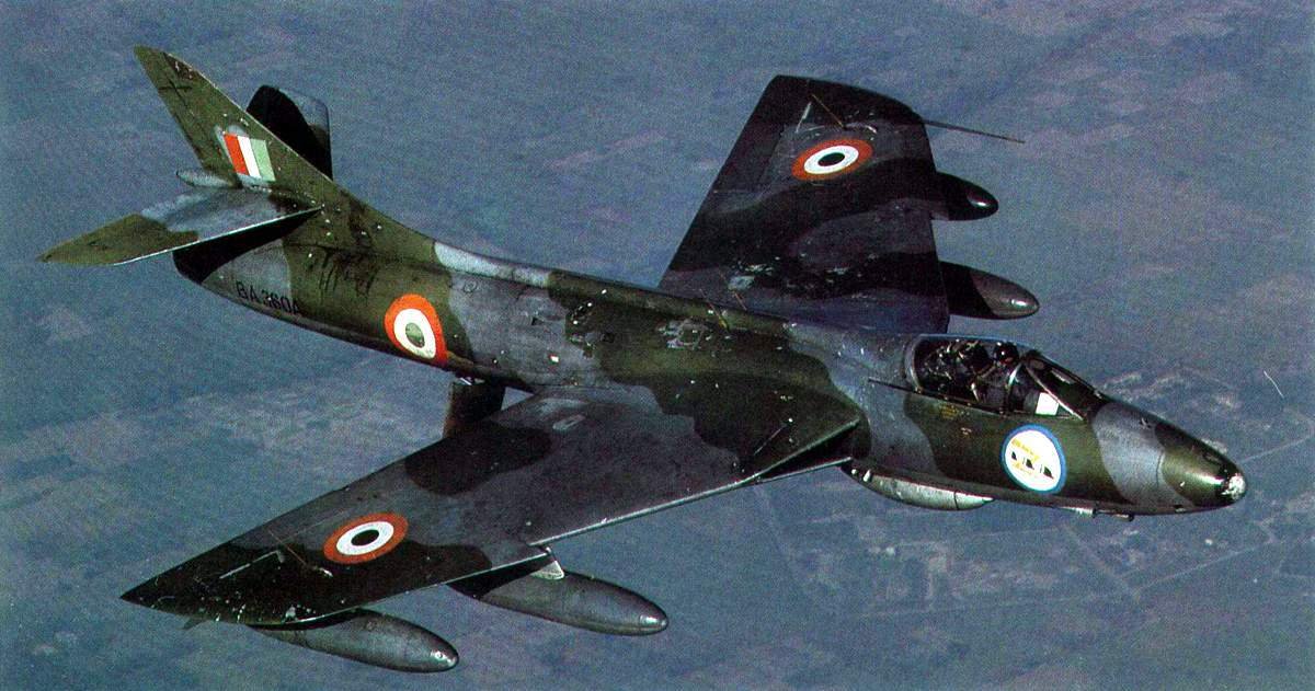 An image of an IAF Hawker Hunter in-flight