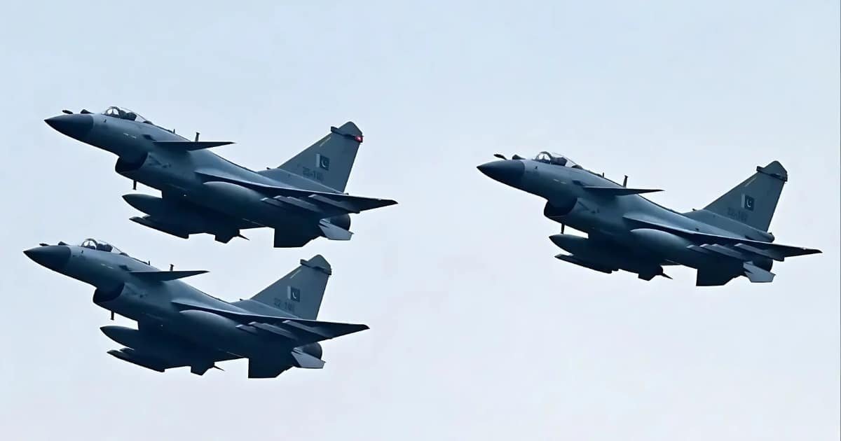 J10C in-flight