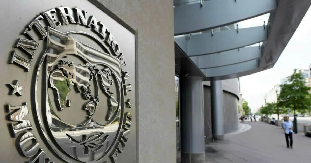 IMF Flags Revenue Shortfalls, Pension Pressures in Pakistan’s Fiscal Outlook