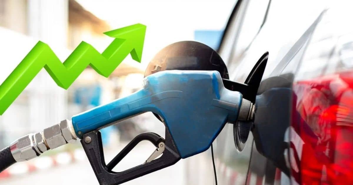 Major hike in petrol and diesel prices pakistan Major hike in petrol and diesel prices pakistan