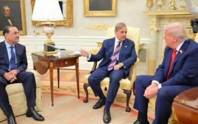PM Shehbaz Praises Trump as ‘Man of Peace’ in Landmark White House Meeting