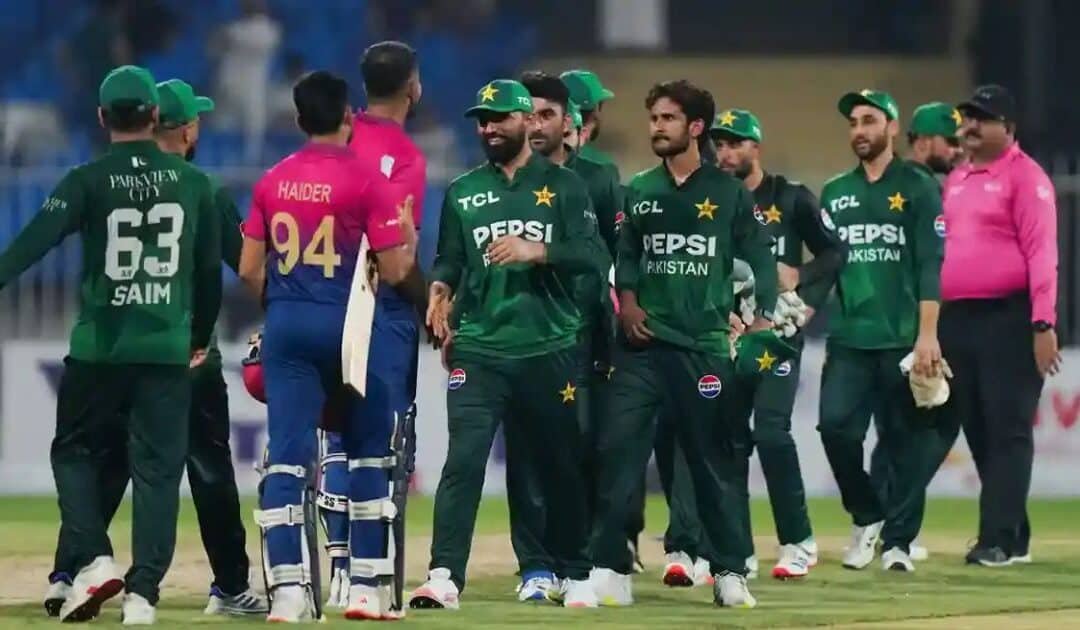 Pakistan Storms into Tri-Series Final in UAE