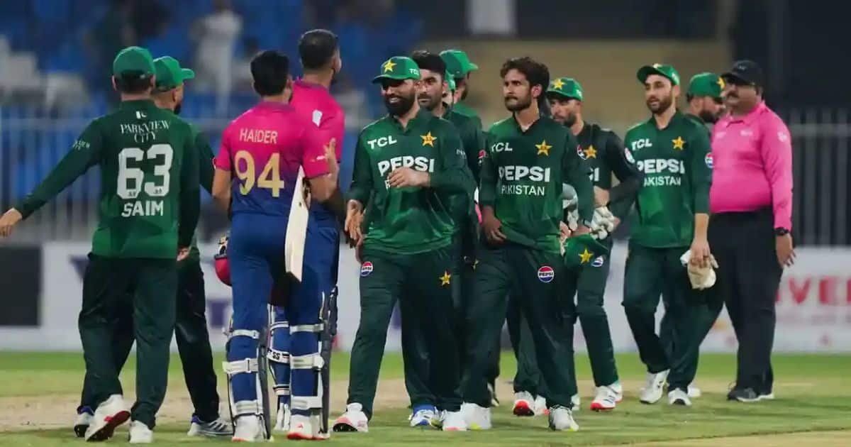Pakistan & UAE Team