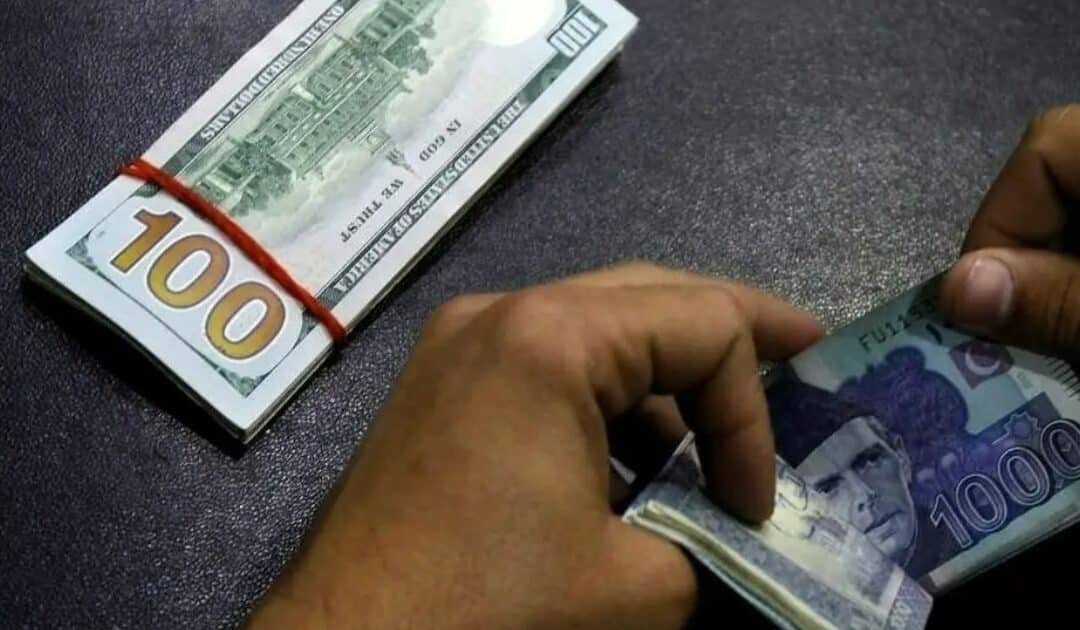 Pakistani Rupee Marks 28th Consecutive Gain Against US Dollar