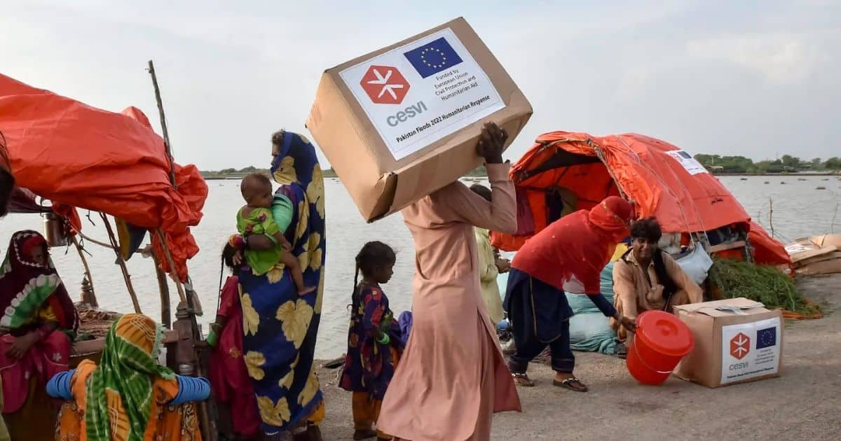UK, UN Step Up Flood Aid as Pakistan Faces Health Risks