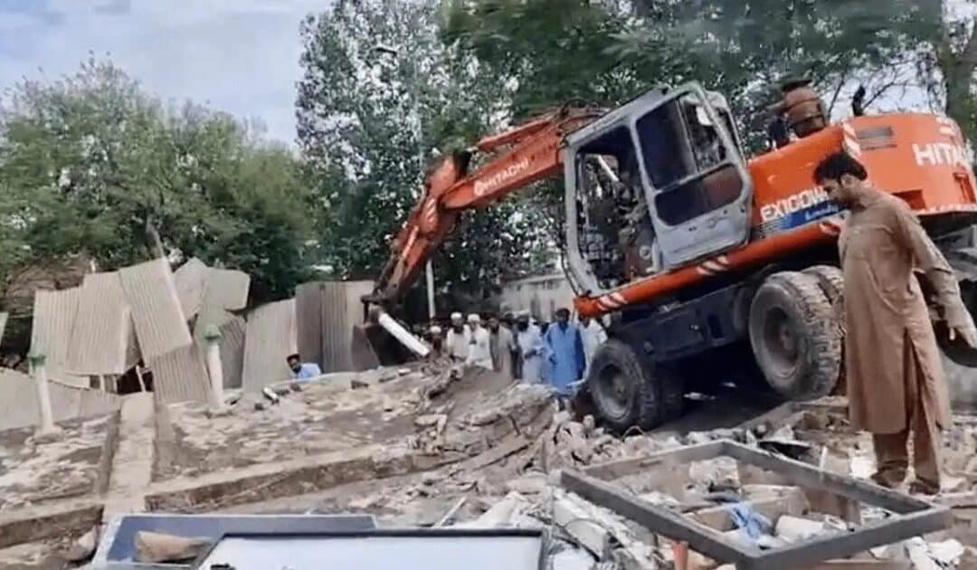 3 Policemen Martyred as Twin Blasts Rock KP’s Hangu