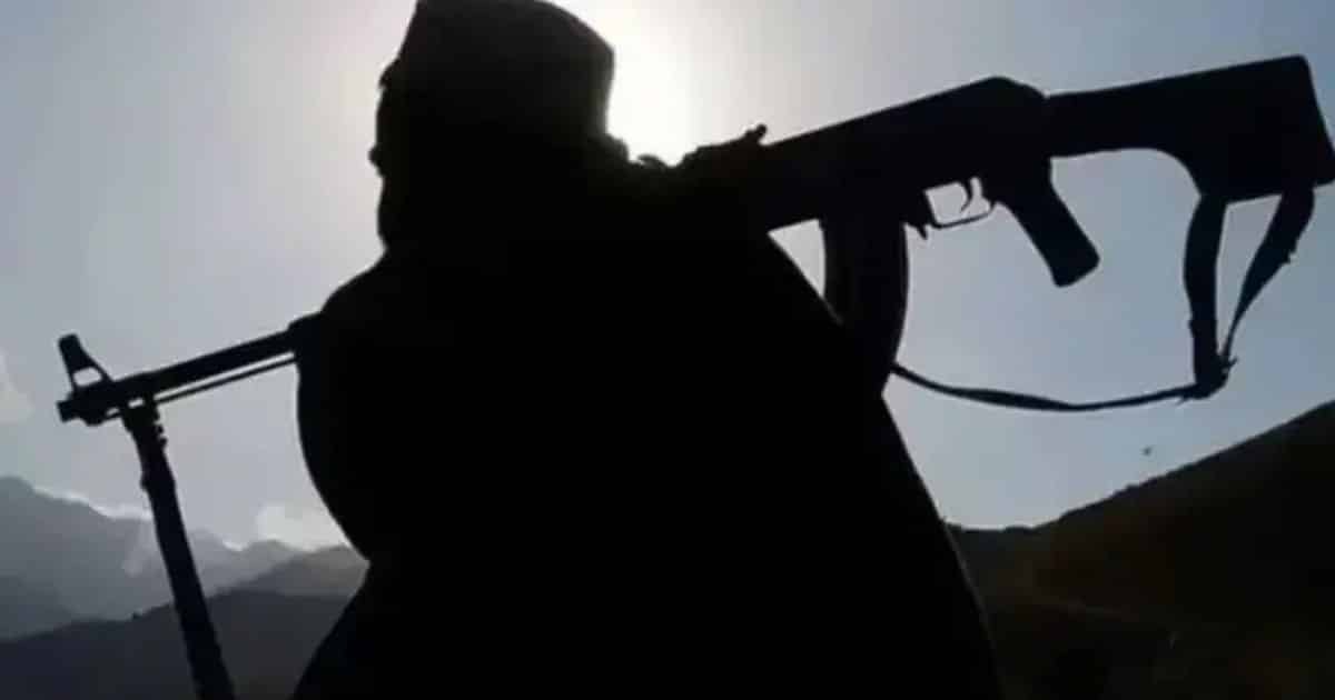 In Bannu, a havaldar was martyred and four children injured in attacks by Fitnat al-Khawarij. Read more about this tragic incident.