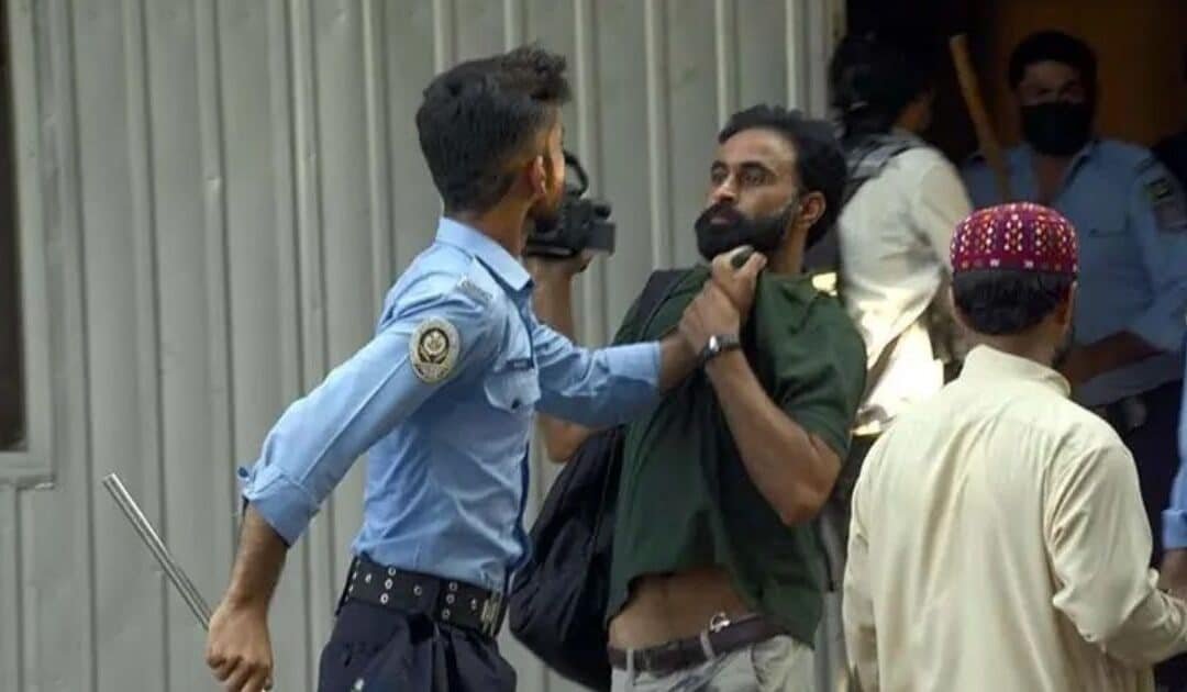 Black Day: Islamabad Police Storm Islamabad Press Club, Assault Journalists and Peaceful Protesters