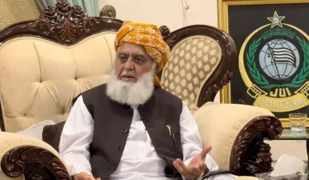 JUI-F Chief Maulana Fazlur Rehman Offers to Mediate Amid Escalating Pakistan-Afghanistan
