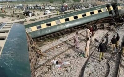 Blast Derails Jaffar Express in Sindh’s Shikarpur, 7 Injured