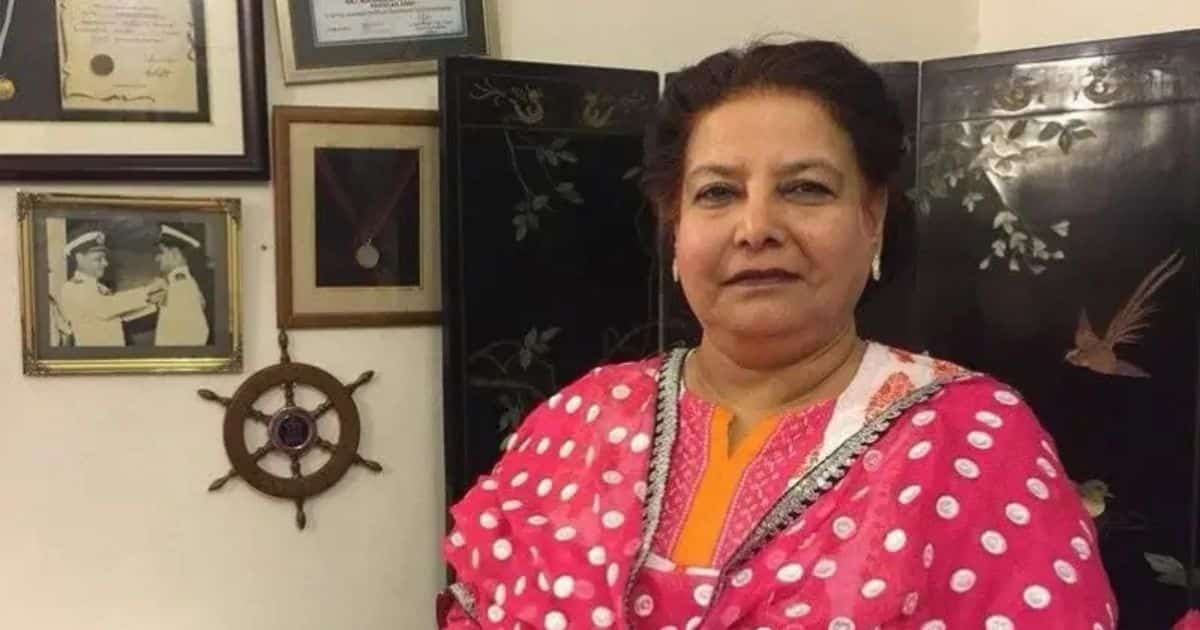 Mother of Journalist Arshad Sharif Passes Away, Continues Fight for Justice