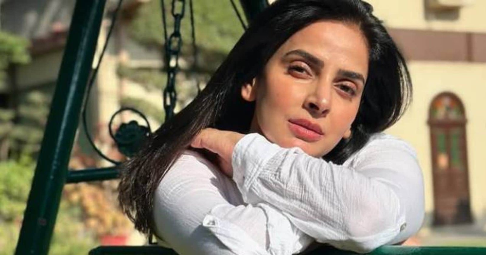 Saba Qamar Reveals She Suffered Heart Attack Linked to Mental Stress