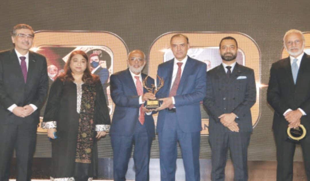 Meezan Bank Named ‘Best Bank’ for Third Time as SBP Urges Shift Away from Government Lending
