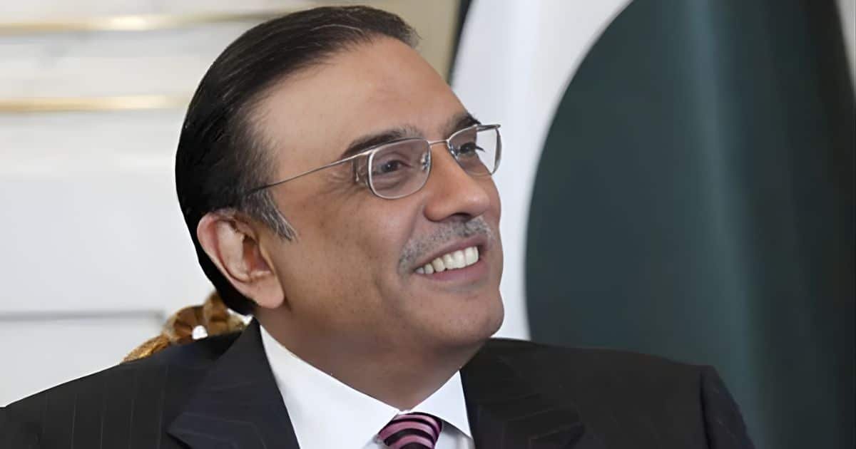 President Zardari Offers to Expand Defence Collaboration to Qatar; Emir Responds Positively