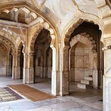  The image showcases an alcove of the Lahore Fort.