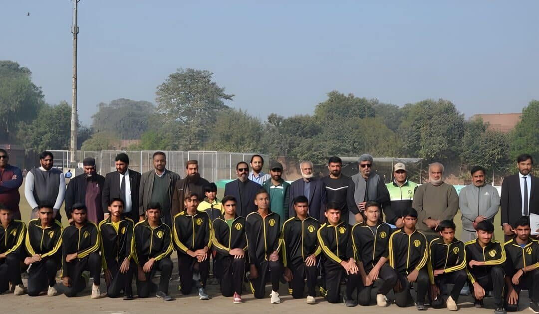 Faisalabad Commissioner Inaugurates Commissioner Cup Super 8 Stage, Promotes Grassroots Cricket
