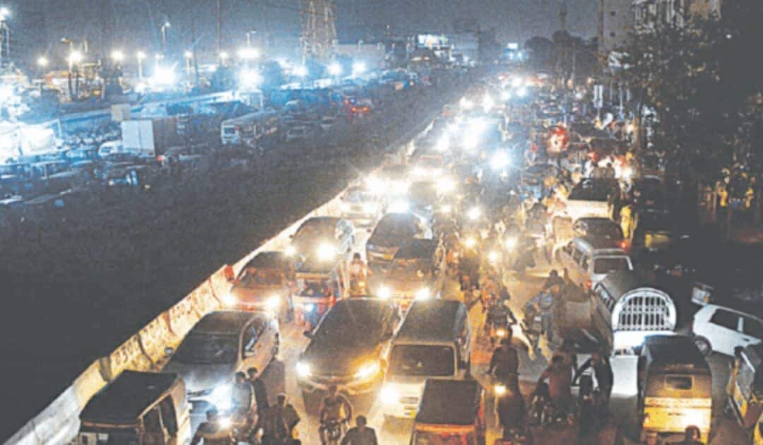 Opposition slams Sindh govt over deteriorating traffic conditions in Karachi, Hyderabad