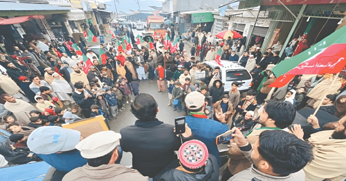PTI Stages Protests in Peshawar and Other KP Districts Against Verdict in Toshakhana-II Case