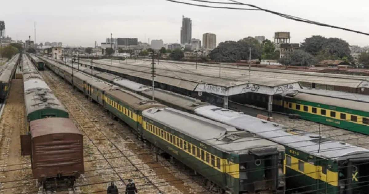 Railways Ministry Forms Committee to Coordinate with NAB on Six Corruption References