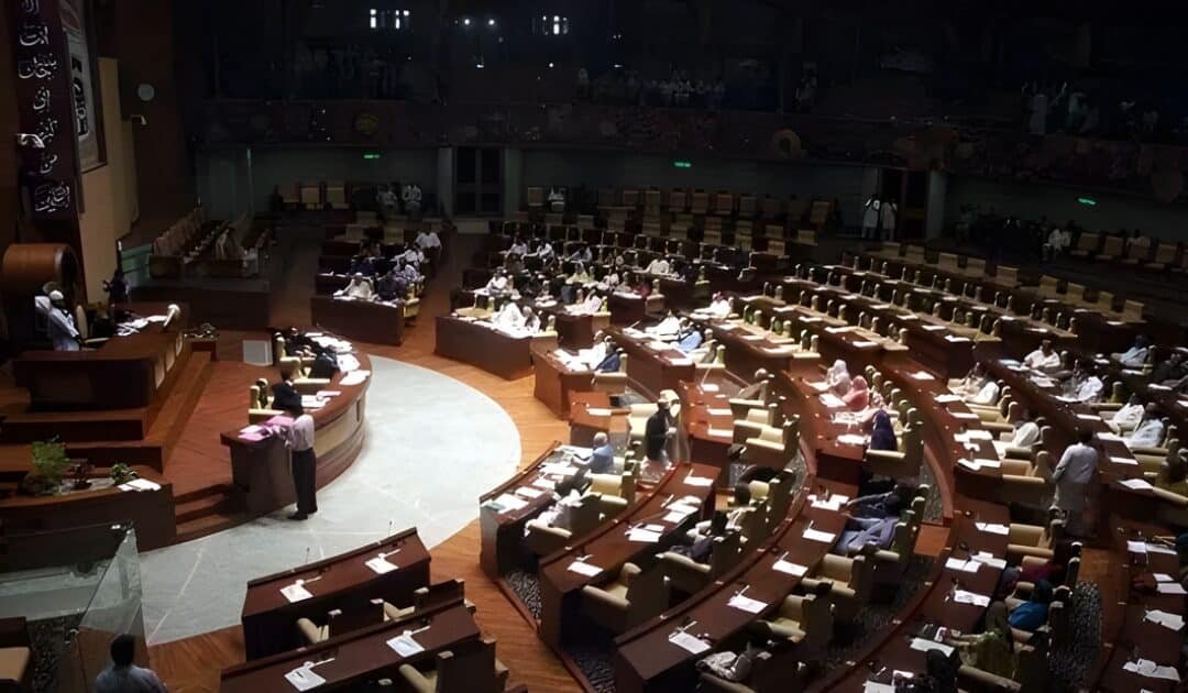 Sindh Assembly Passes Constitutional Benches Bill Amid Opposition Protests