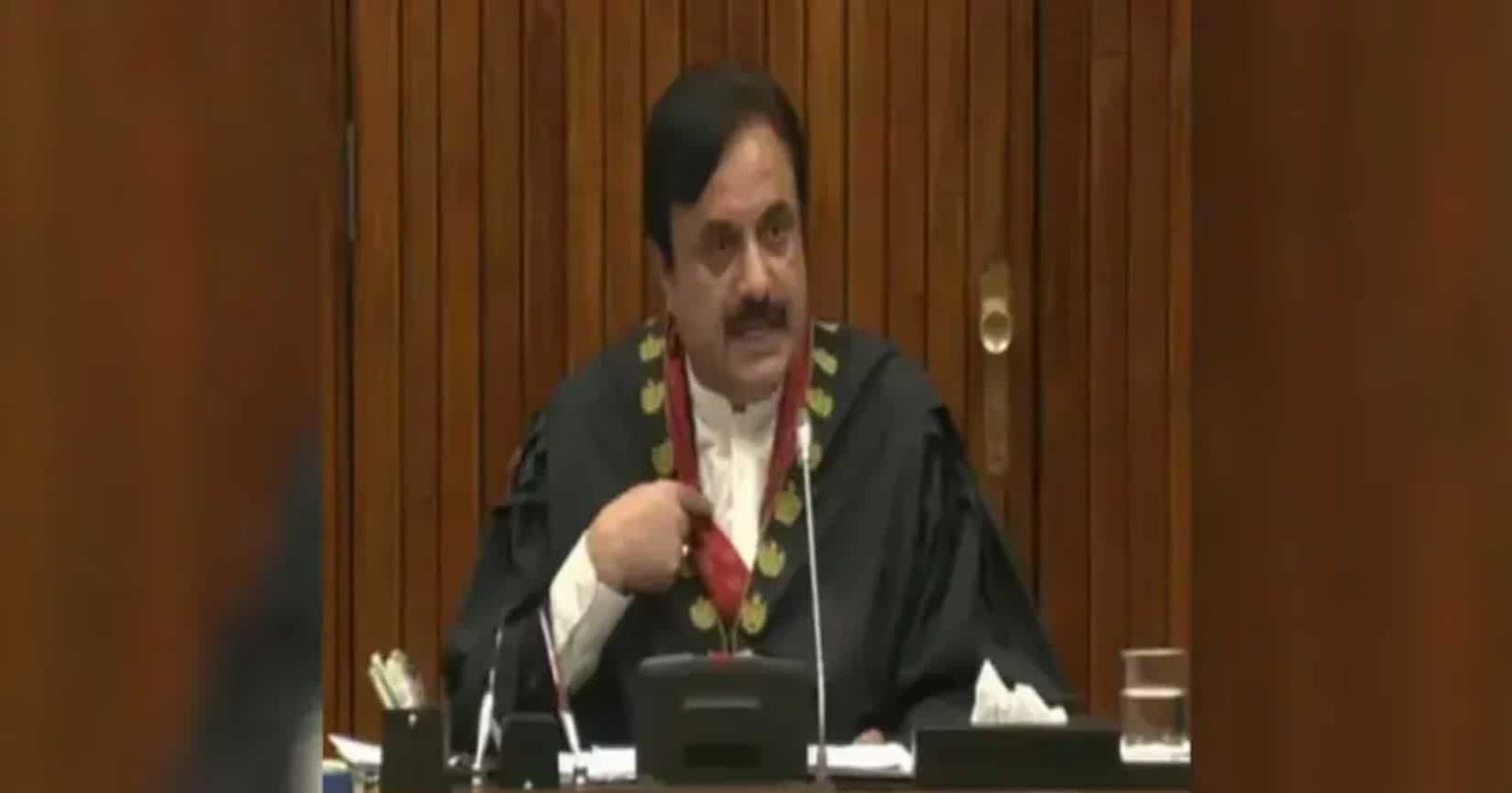 Syedaal Vows to Enforce Ruling Barring Criticism of National Heroes