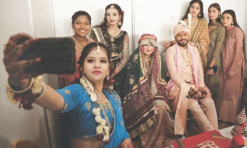 76 Hindu Couples Tie the Knot at Combined Marriage Ceremony in Karachi