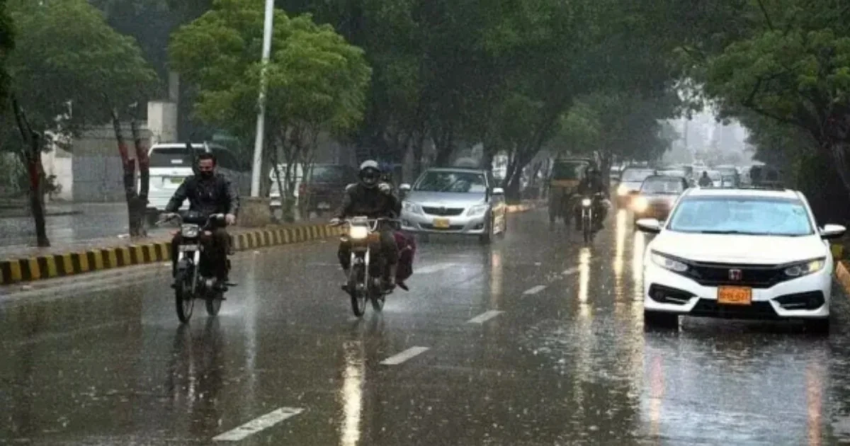 Alert Issued as Pakistan Braces for Widespread Rains and Snowfall