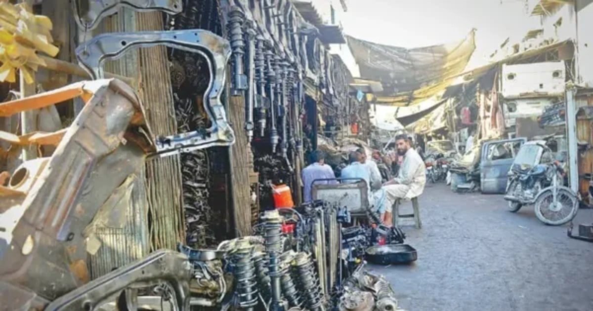 Karachi’s Shershah Market Struggles Amid Rising Prices and Competition