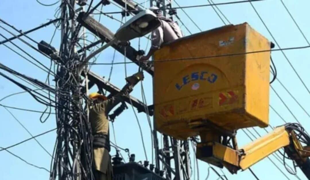 Lahore consumers face outages despite Lesco’s zero-loadshedding claim