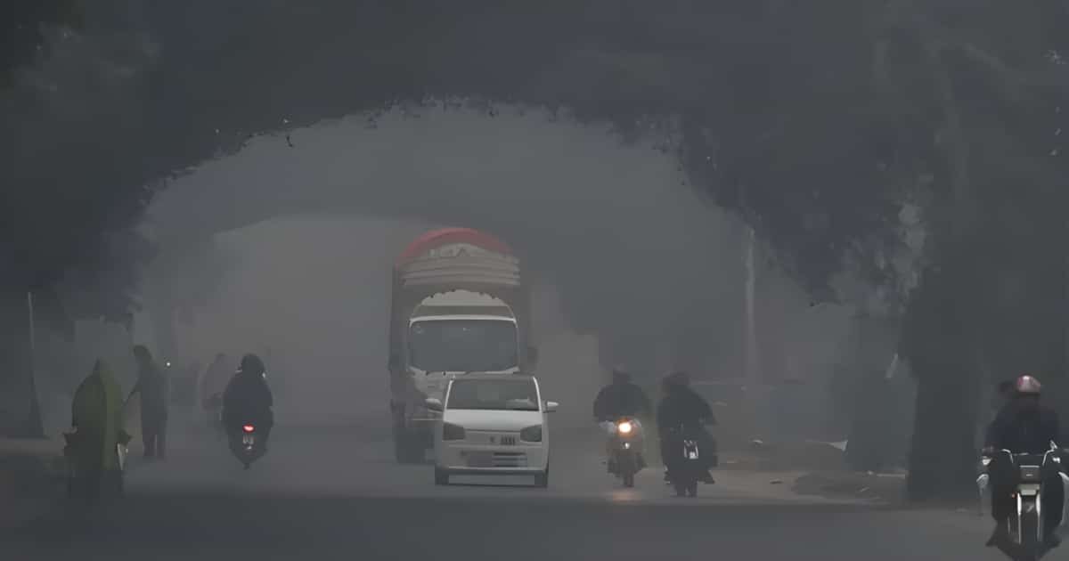 Motorways partially closed as dense fog disrupts traffic across Punjab