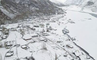 Northern Pakistan Paralyzed as Temperatures Hit -15°C
