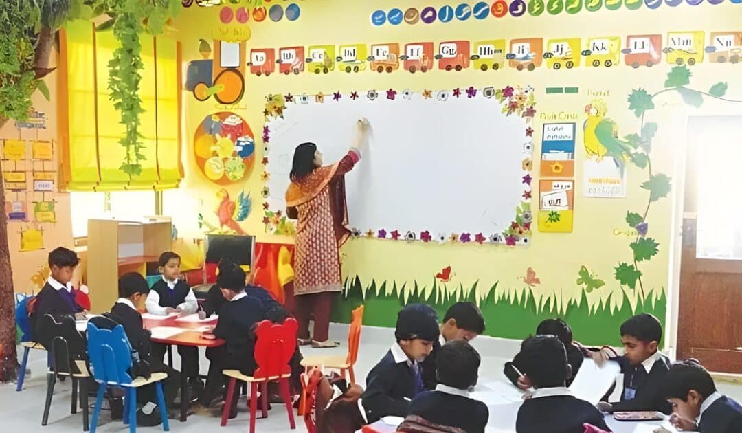 Private school associations in Sindh call off Jan 9 strike after assurances from education minister