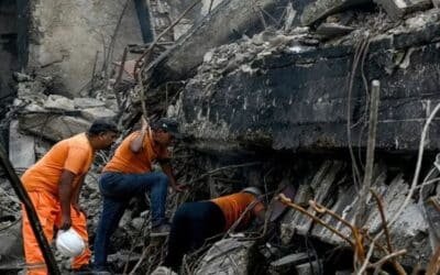 Search Operation Continues at Karachi’s Gul Plaza After Deadly Inferno