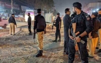 Six Suspects Killed in Karachi Police Encounter; Two Officers Injured