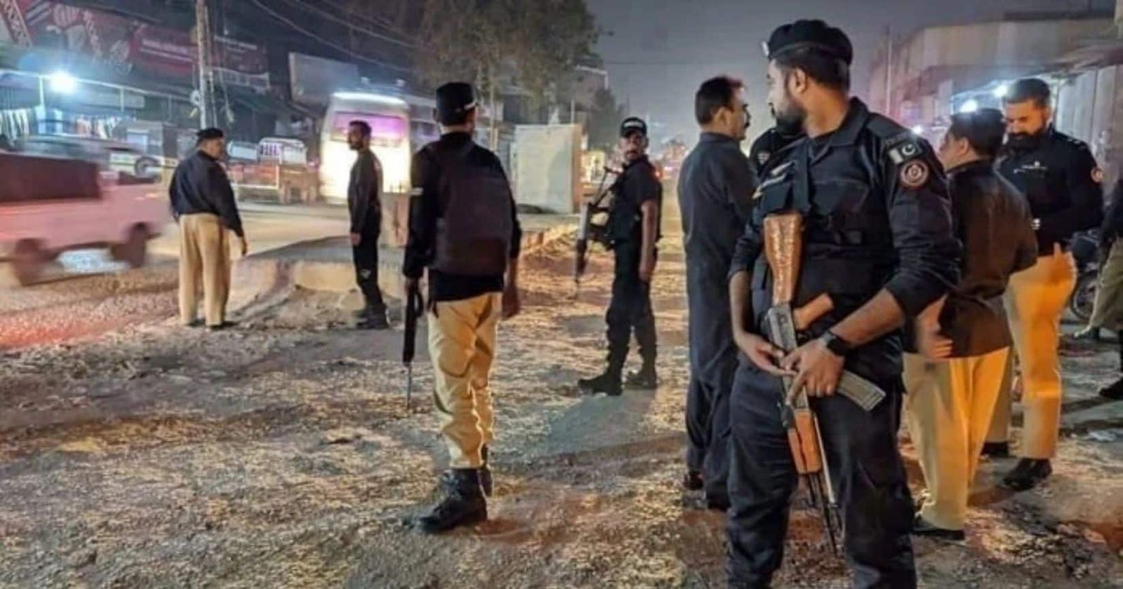 Six Suspects Killed in Karachi Police Encounter; Two Officers Injured