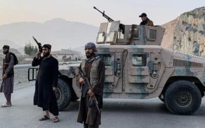 Footage Shows Afghan Taliban Running from Torkham Border