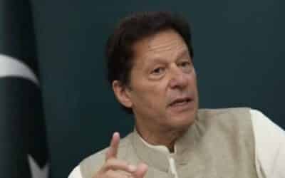 Imran Khan’s Vision Improving, but Experts Warn of Eye Stroke ,Medical Report Update