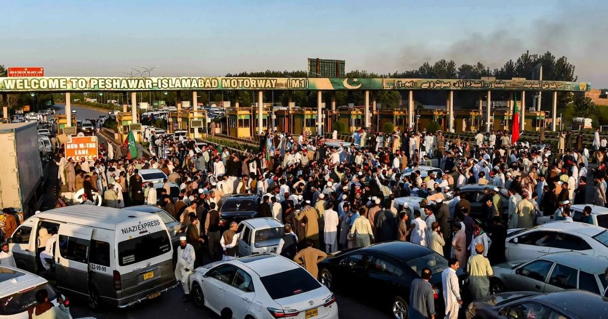 Major Roads Blocked as TTAP, PTI Protests Continue
