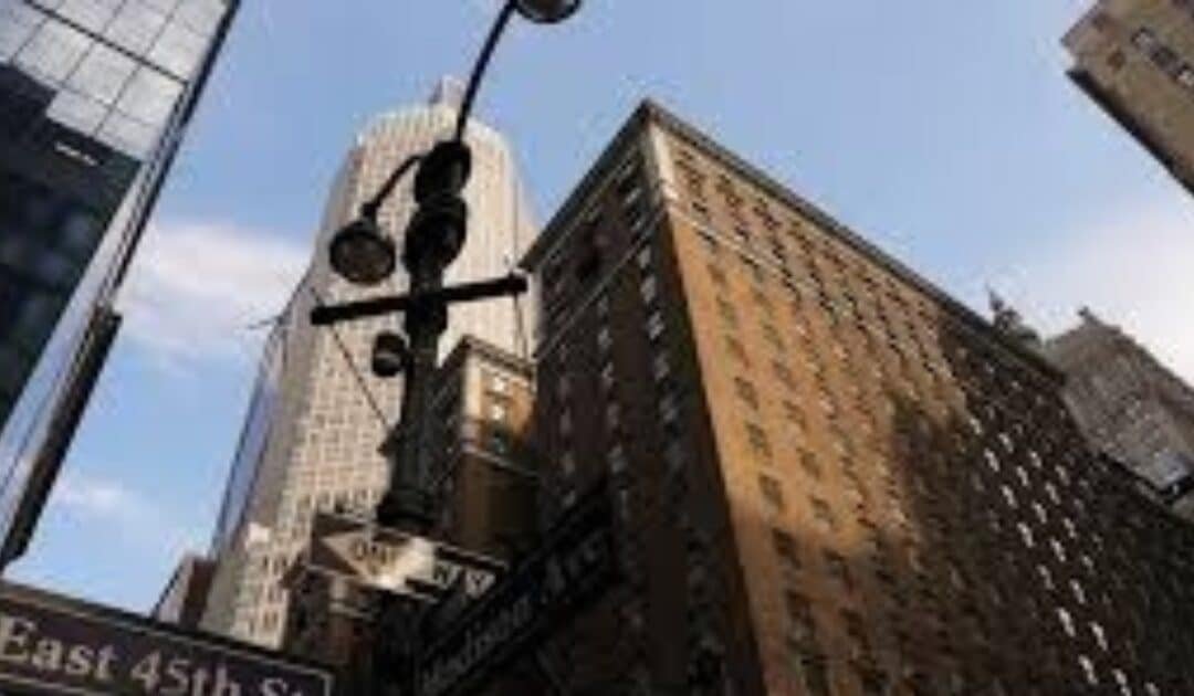 A Midtown Metamorphosis: Pakistan and U.S. Sign Landmark Roosevelt Hotel Deal