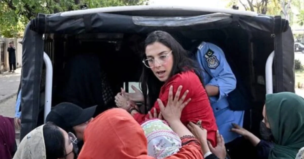 Government Justifies Police Action During Unauthorized Aurat March in Islamabad