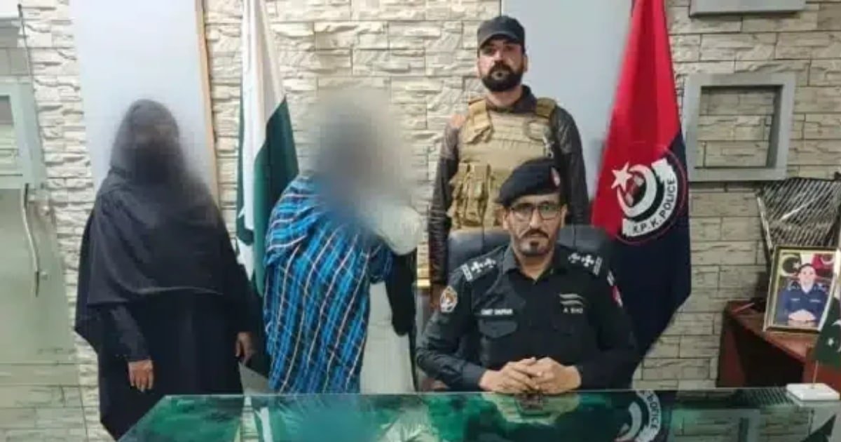 Peshawar Police Dismantle Female-Led Drug Hub in Faqirabad Peshawar Police Dismantle Female-Led Drug Hub in Faqirabad