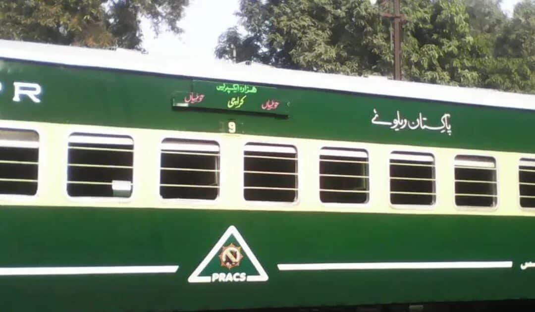 Rail Traffic Restored 20 Hours After Major Derailment Near Bahawalpur