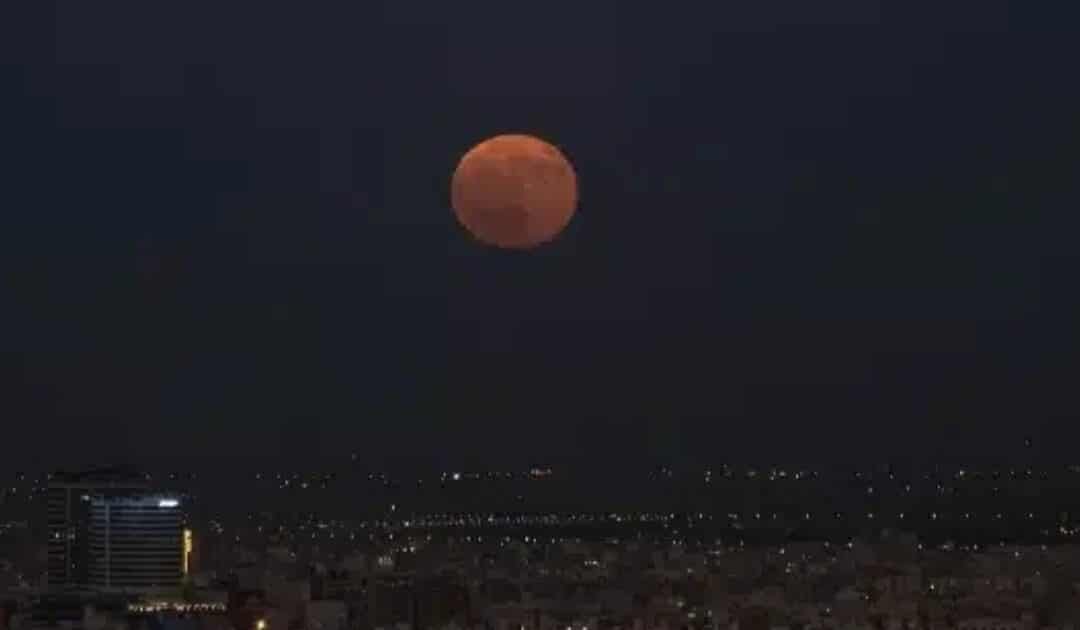 The “Blood Moon” Rises: First Total Lunar Eclipse of 2026 Today