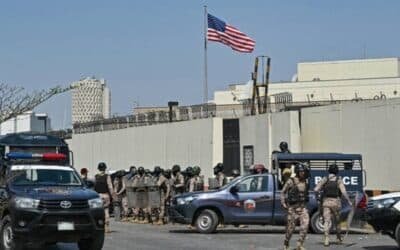 US Orders Non-Emergency Staff to Leave Consulates in Karachi and Lahore