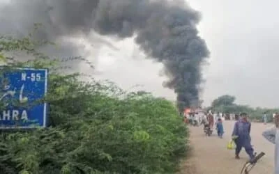Cargo truck fire causes massive traffic disruption on Indus Highway, D.I. Khan